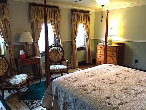 Oda, Özel Banyo (M & K Junction #4)