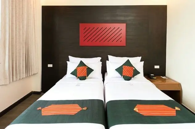 Studio S room