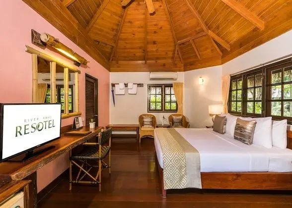 Jungle Chalet