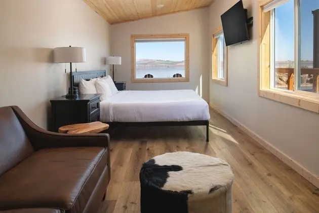Deluxe Kulübe, 1 En Büyük (King) Boy Yatak, Engellilere Uygun (Cabin-One Bedroom ADA)
