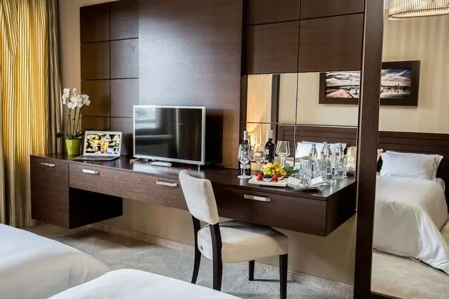 Deluxe Tek Kişilik Oda, Birden Çok Yatak, Engellilere Uygun, Park Manzaralı