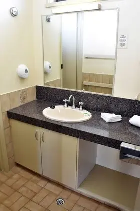Standard Tek Büyük veya İki Ayrı Yataklı Oda, Özel Banyo