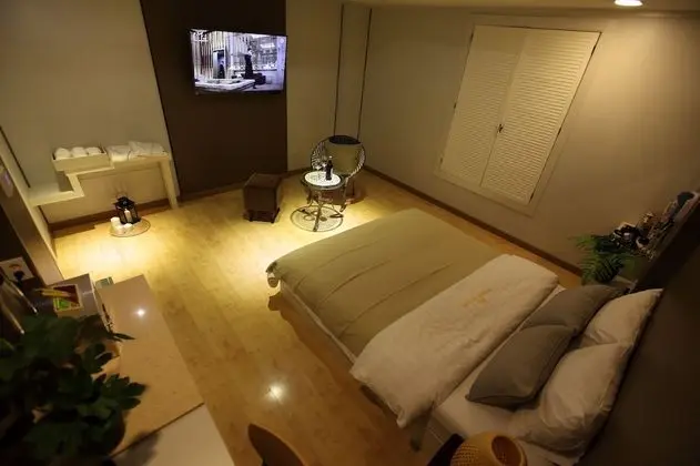 Deluxe Tek Büyük Yataklı Oda