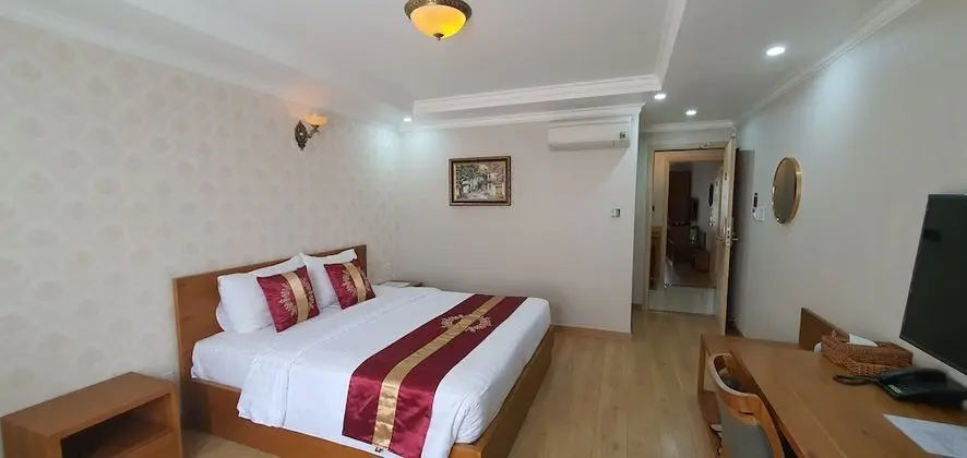 Deluxe Tek Büyük Yataklı Oda