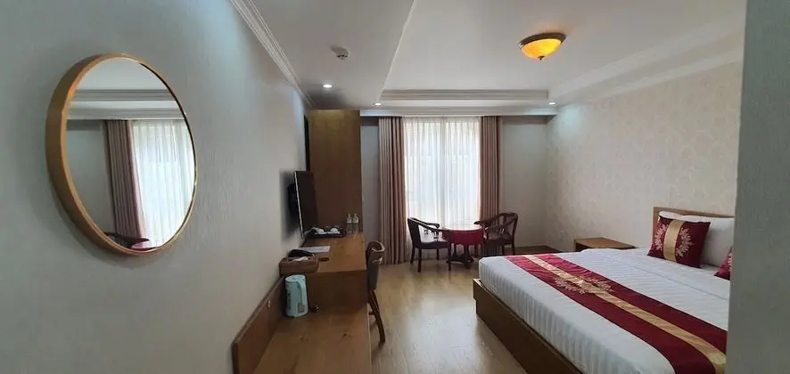 Deluxe Tek Büyük Yataklı Oda