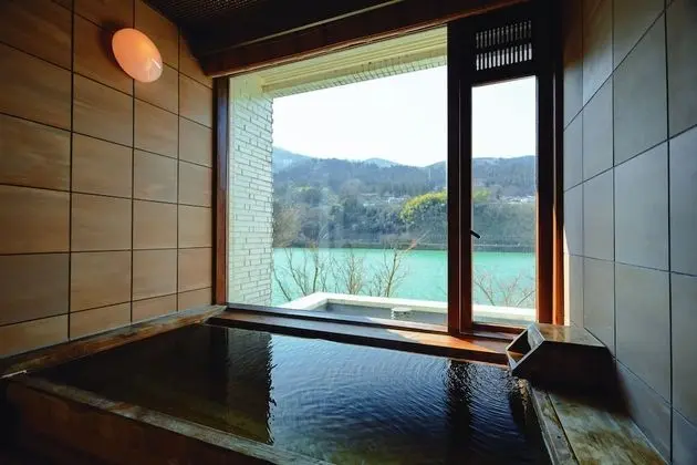 Superior Süit, 1 Yatak Odası, Sigara İçilmez, Nehir Manzaralı (114, with Hot Spring Bath)
