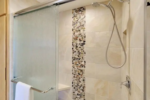 Daire, 1 En Büyük (King) Boy Yatak ve Çekyat (River Ridge 517A)