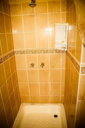 Exclusive Tek Büyük Yataklı Oda