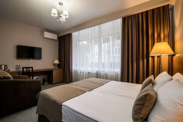 Standard Oda, 1 Çift Kişilik Yatak ve Çekyat