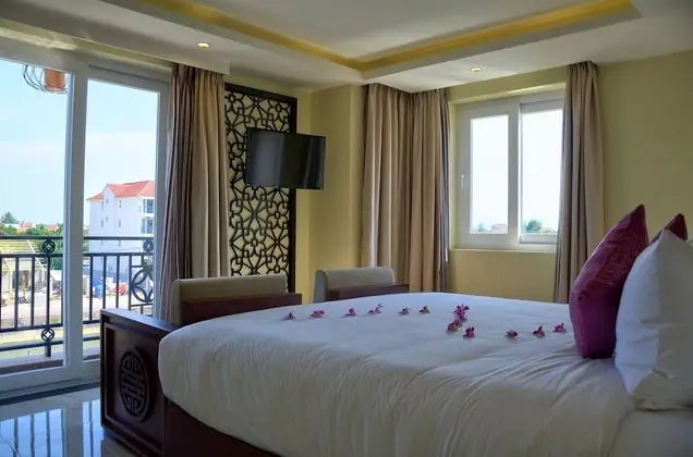 Deluxe Tek Büyük veya İki Ayrı Yataklı Oda, Nehir Manzaralı
