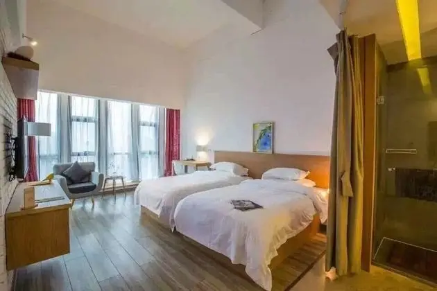 İki Ayrı Yataklı Oda, Şehir Manzaralı