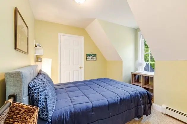 Ev (River View House)