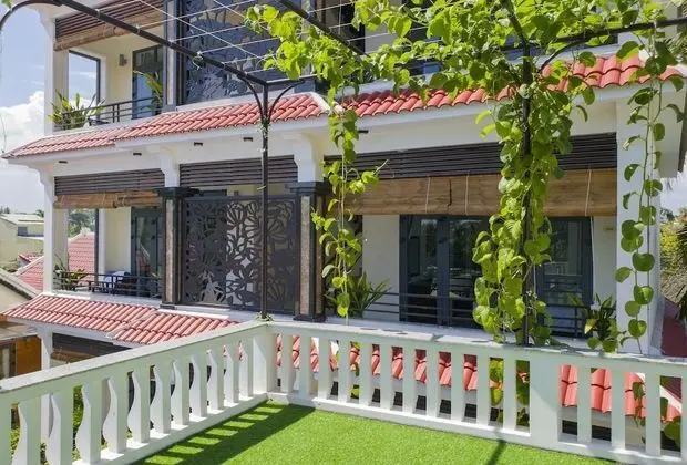 Deluxe Tek Büyük Yataklı Oda, Balkon, Nehir Manzaralı