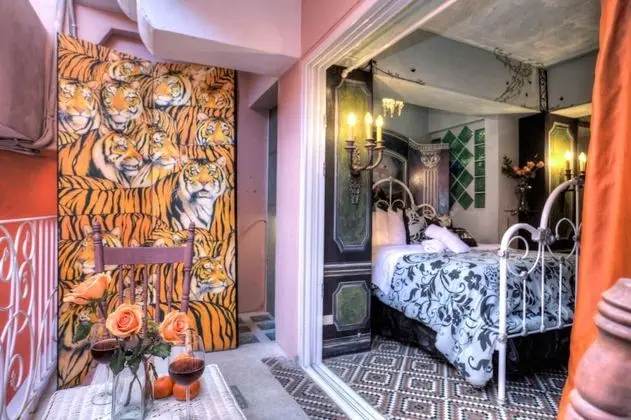 Mariposa Room (116 steps)