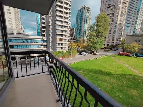 Apart Daire, 2 Büyük (Queen) Boy Yatak, Balkon
