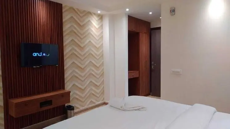 Deluxe Tek Büyük Yataklı Oda