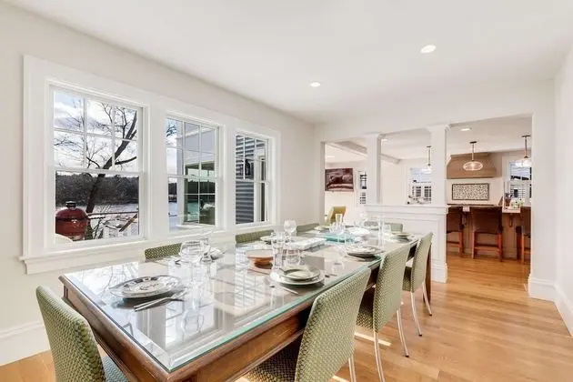 Ev (Riverbend Landing)