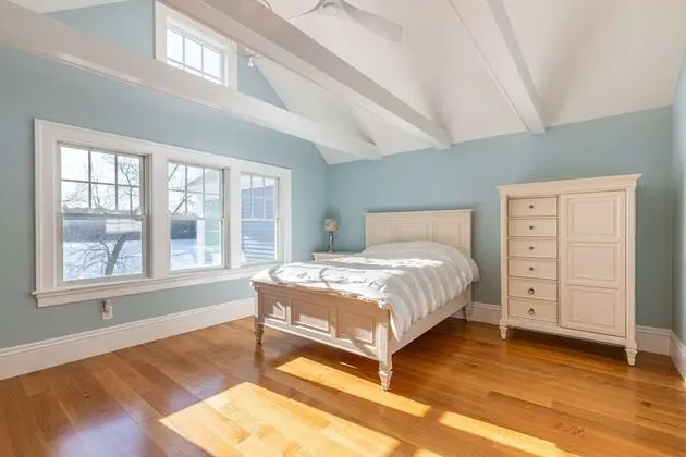 Ev (Riverbend Landing)