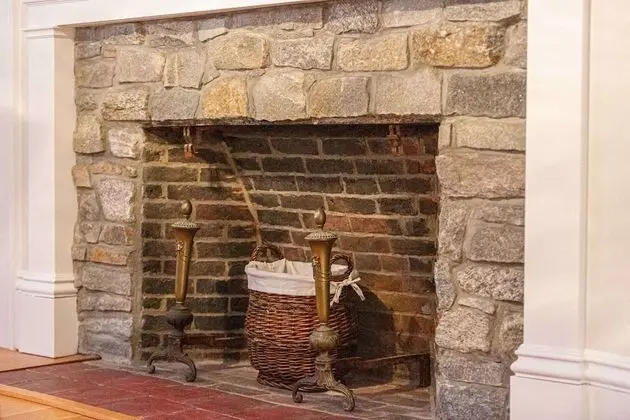 Ev (Riverbend Landing)