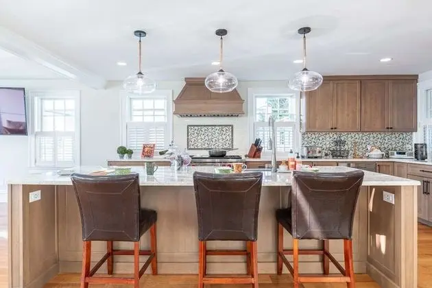 Ev (Riverbend Landing)