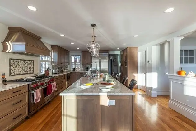 Ev (Riverbend Landing)