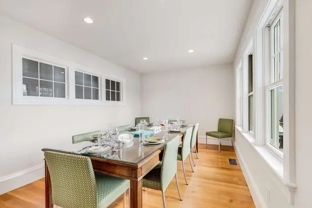 Ev (Riverbend Landing)