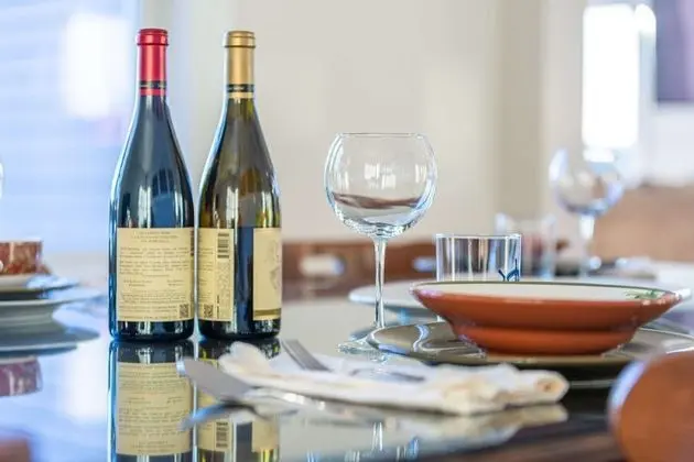 Ev (Riverbend Landing)