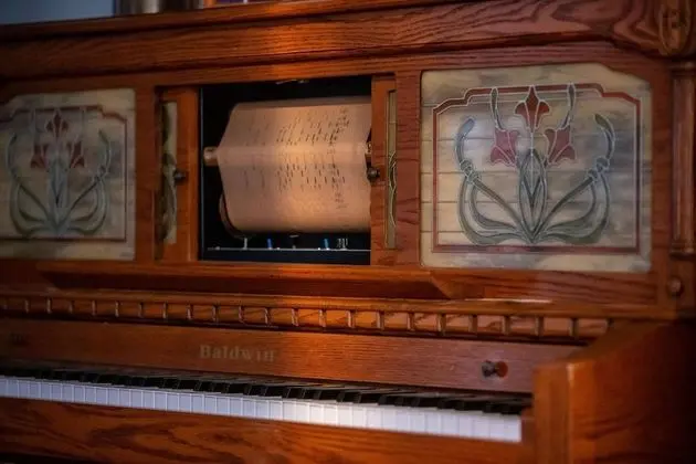 Ev (Riverbend Landing)