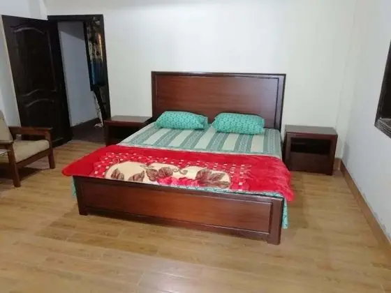 Standard Tek Büyük Yataklı Oda