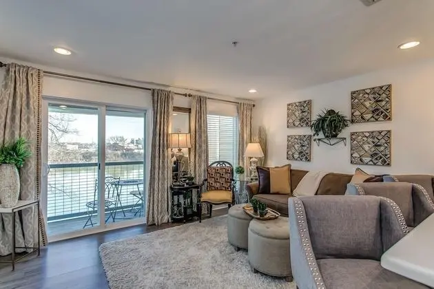 Daire, 1 En Büyük (King) Boy Yatak ve Çekyat, Balkon