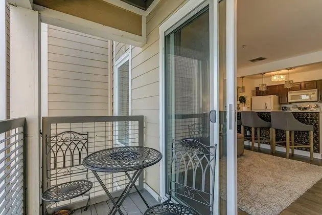 Daire, 1 En Büyük (King) Boy Yatak ve Çekyat, Balkon