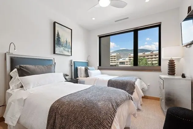 Apart Daire, Birden Çok Yatak, Dağ Manzaralı (Three-Bedroom Apartment)