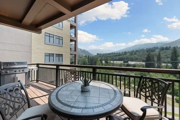 Apart Daire, Birden Çok Yatak, Dağ Manzaralı (Three-Bedroom Apartment)