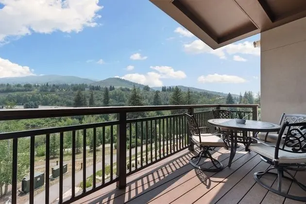 Apart Daire, Birden Çok Yatak, Dağ Manzaralı (Three-Bedroom Apartment)