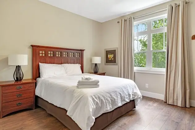 Premium Sıra Ev, 2 Yatak Odası (115 Rivergrass)
