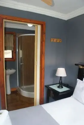 Dragonfly Cabin (5)