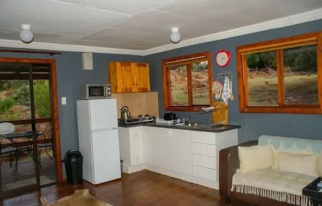 Dragonfly Cabin (5)
