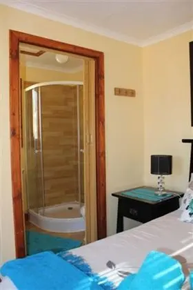 Dragonfly Cabin (5)