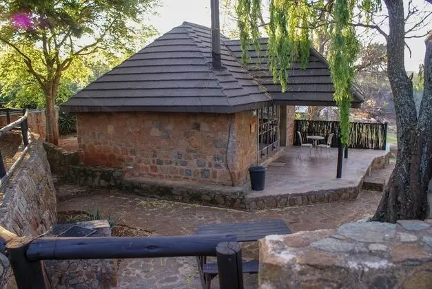 Golden Cabin (3)