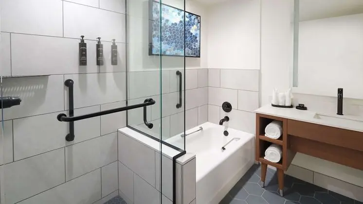 Oda, 1 En Büyük (King) Boy Yatak ve Çekyat, Balkon, Manzaralı
