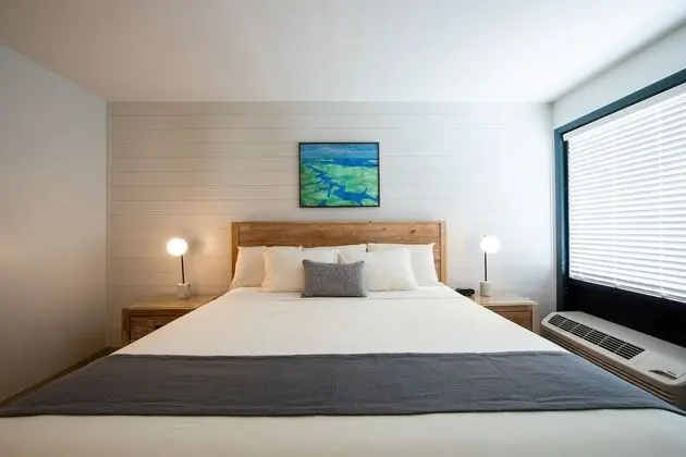 River View - King - Pet Friendly