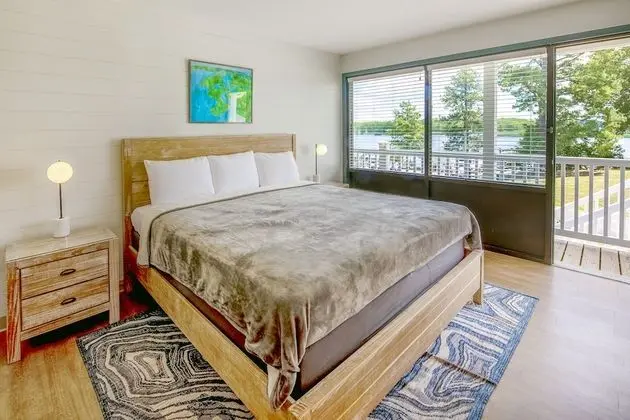River View - King - Pet Friendly