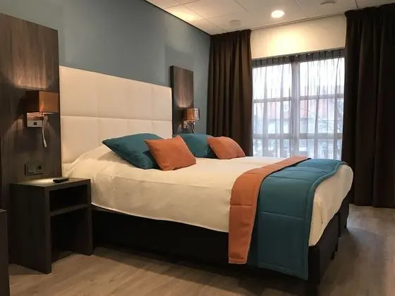 Comfort Tek Büyük Yataklı Oda