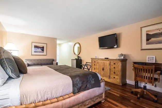 Oda, 1 En Büyük (King) Boy Yatak ve Çekyat, Sigara İçilmez, Balkon