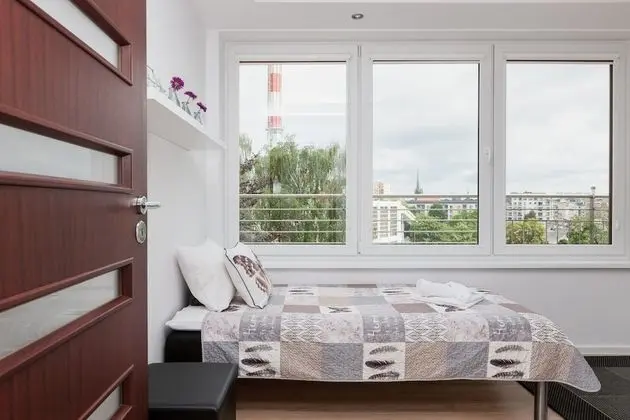 Apart Daire, 2 Yatak Odası, Balkon, Nehir Manzaralı