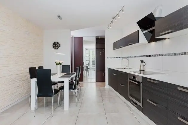 Apart Daire, 2 Yatak Odası, Balkon, Nehir Manzaralı