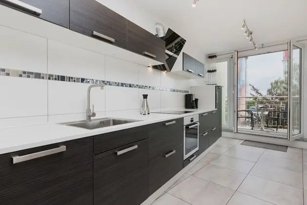 Apart Daire, 2 Yatak Odası, Balkon, Nehir Manzaralı