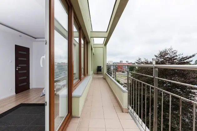 Apart Daire, 2 Yatak Odası, Balkon, Nehir Manzaralı