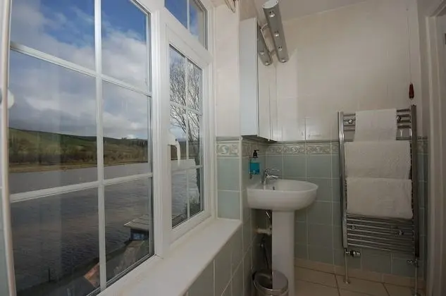 Tek Büyük veya İki Ayrı Yataklı Oda (Riverside Room)