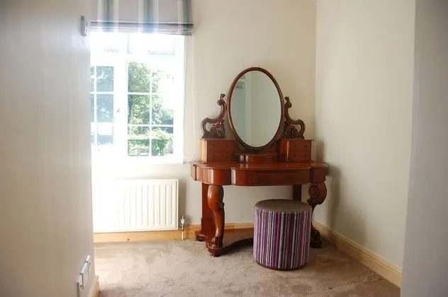 Tek Büyük veya İki Ayrı Yataklı Oda (Riverside Room)